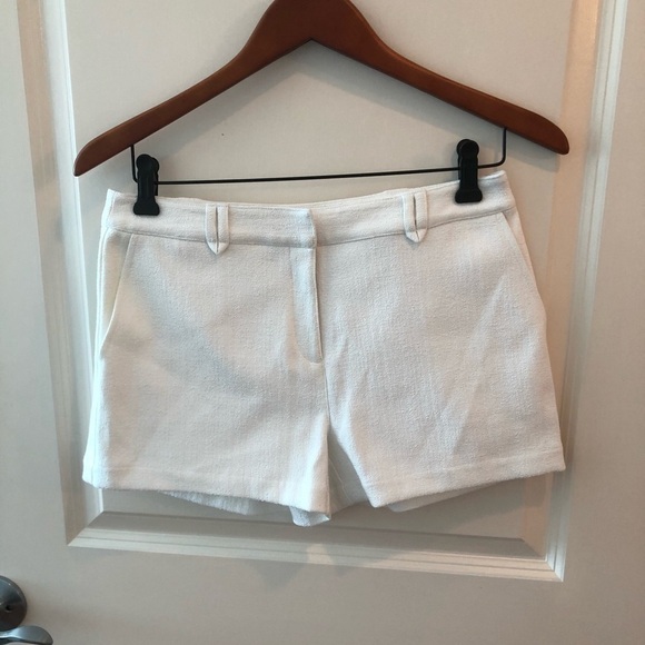 L’AGENCE Textured White Short - Picture 1 of 12